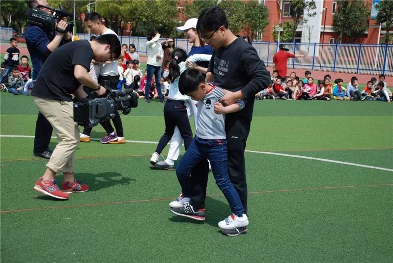 早教课程：为孩子成长铺设金色阶梯